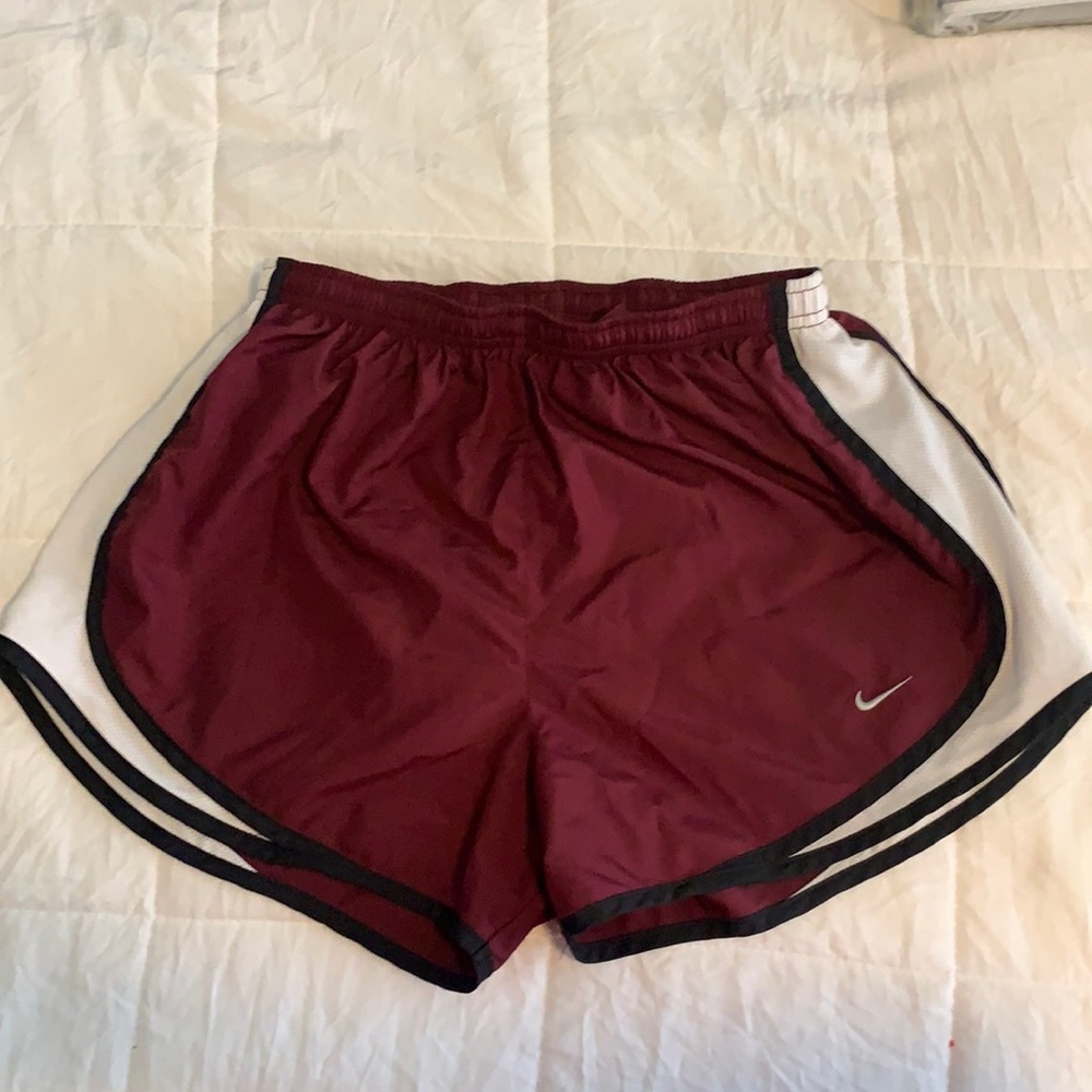 Nike tempo running short
